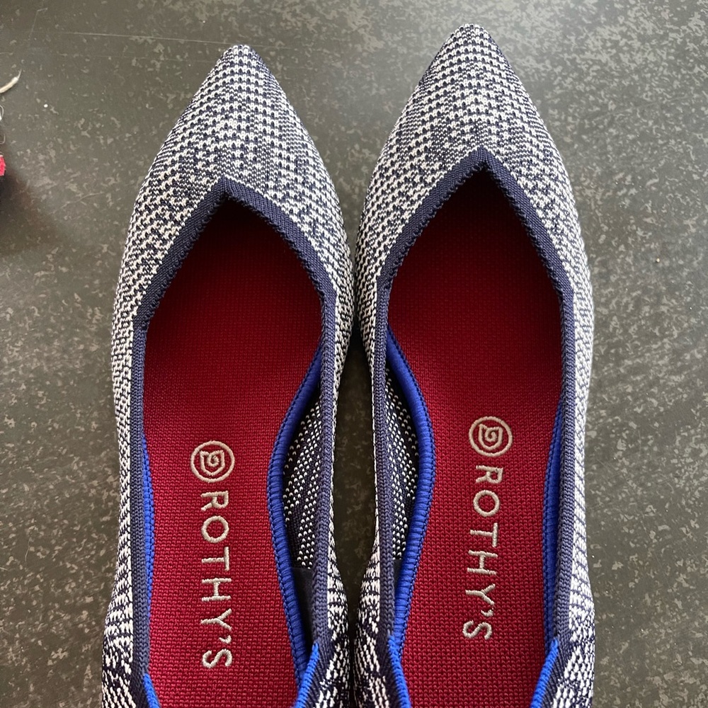 NWOB Rothy’s Navy Houndstooth - size 11